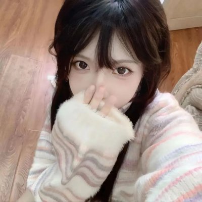 默默 封面